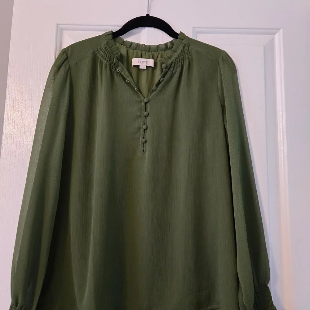 Womens Bundle of 3 Size XS Blouses from Loft - Picture 6 of 16